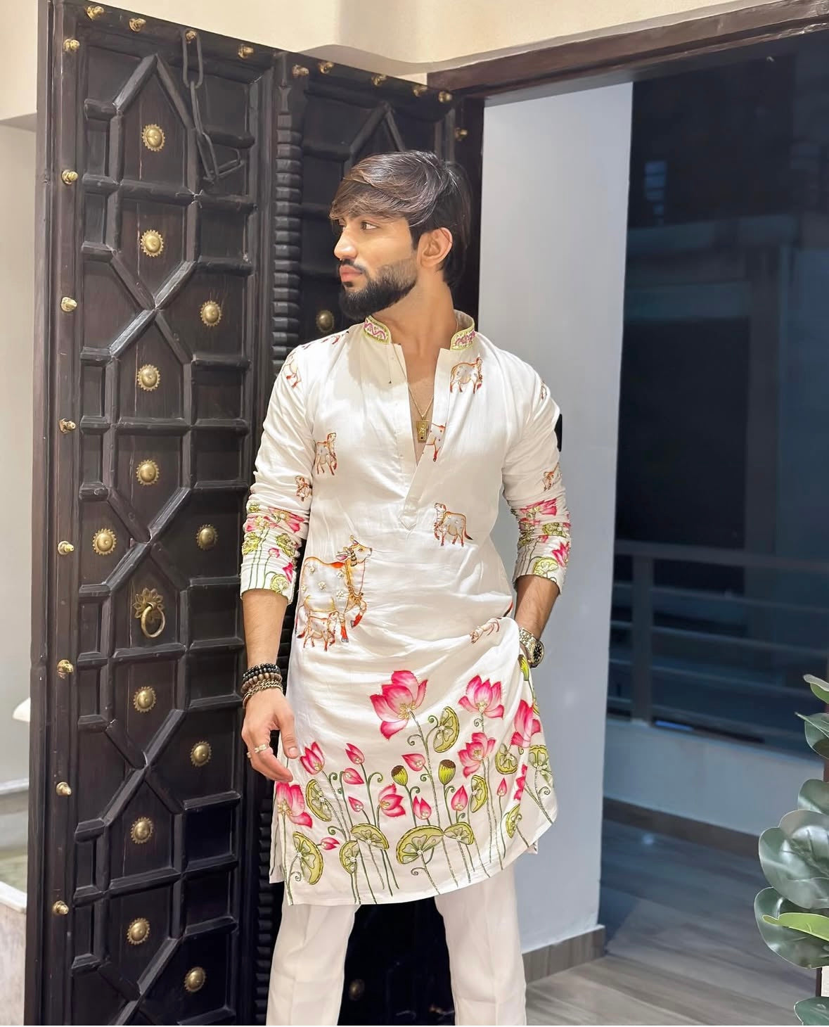 White Pichwai Cow Kurta