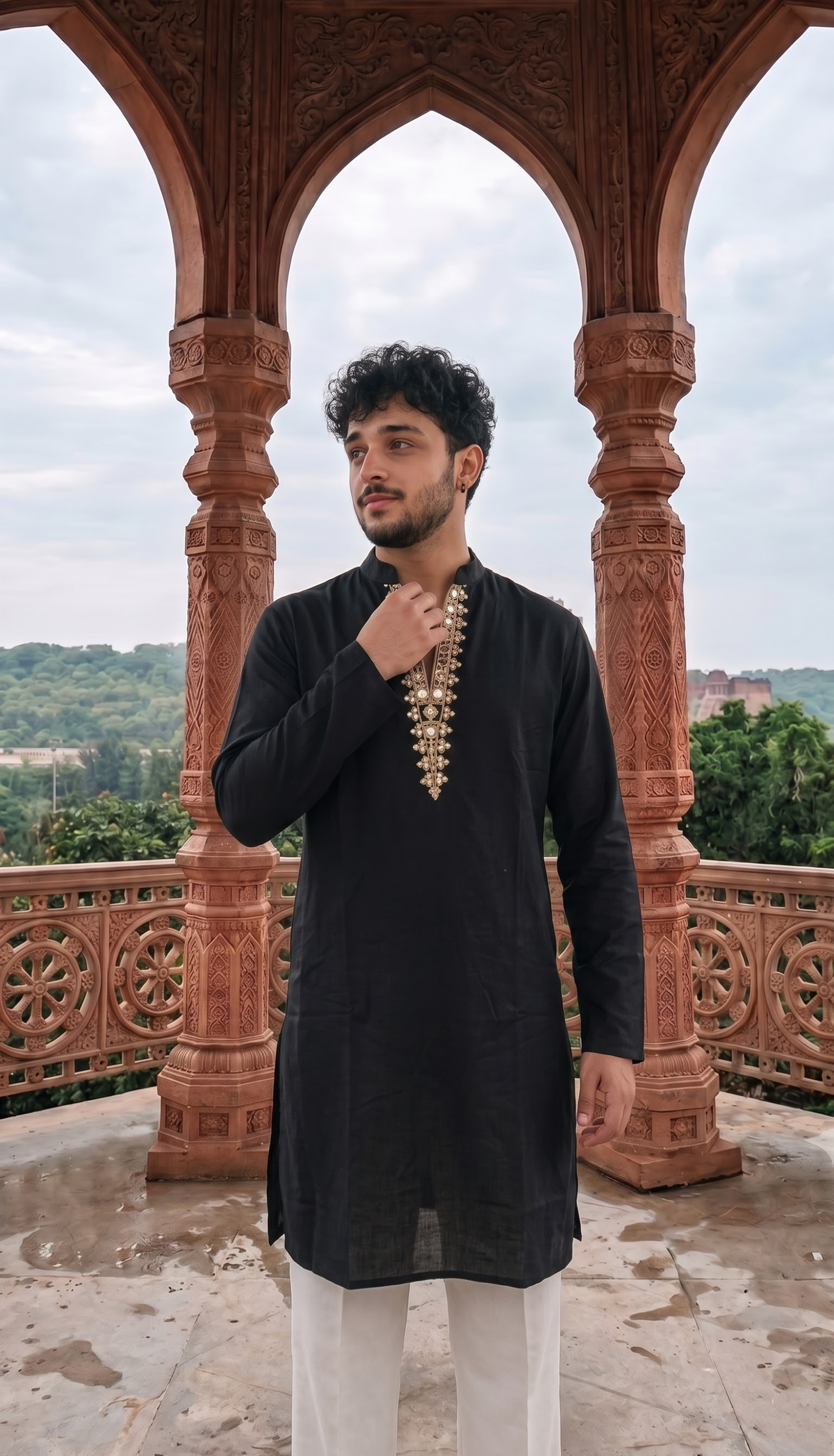 Black Embroidered Kurta