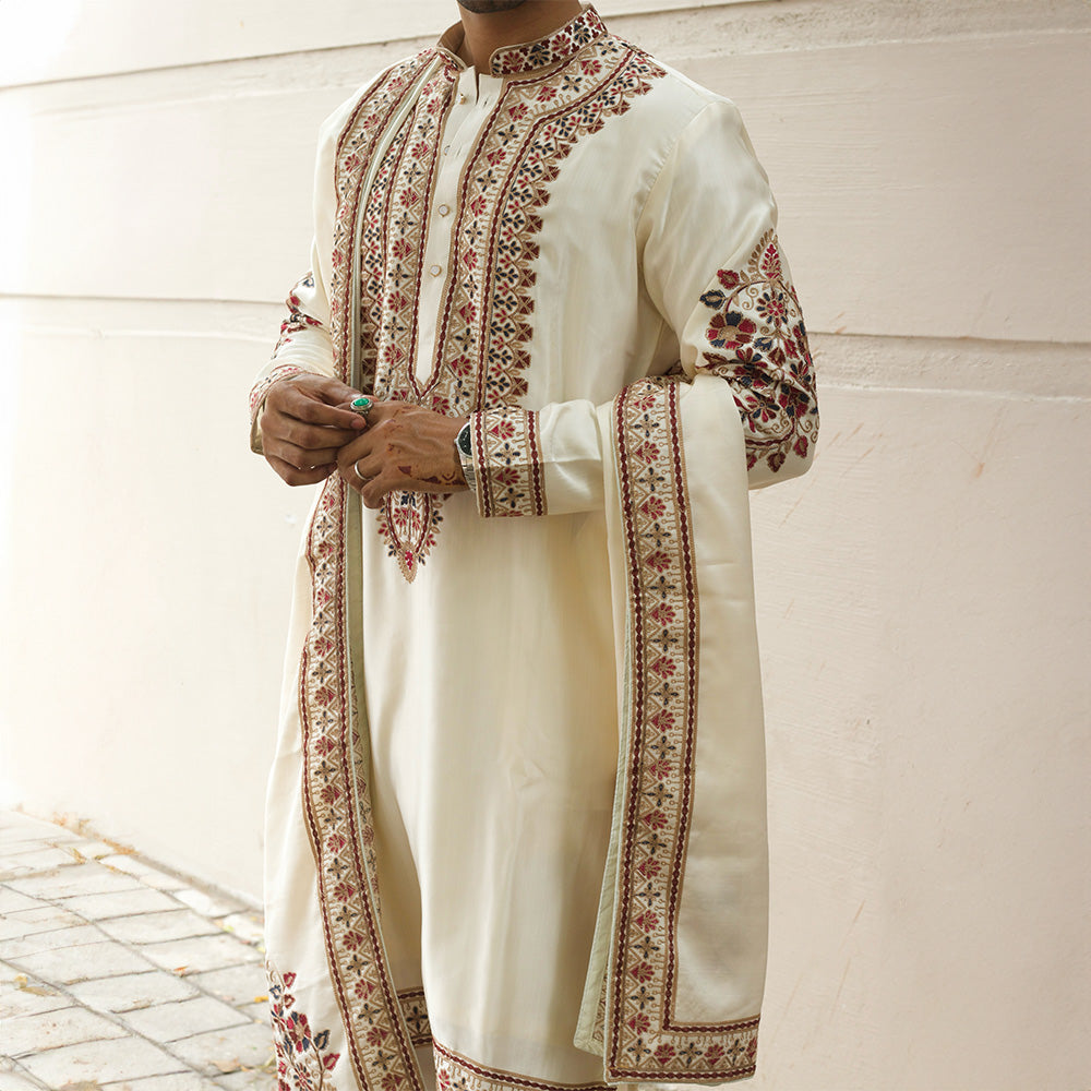 Ivory Maharaja Embroidered Kurta Set - Hover Image