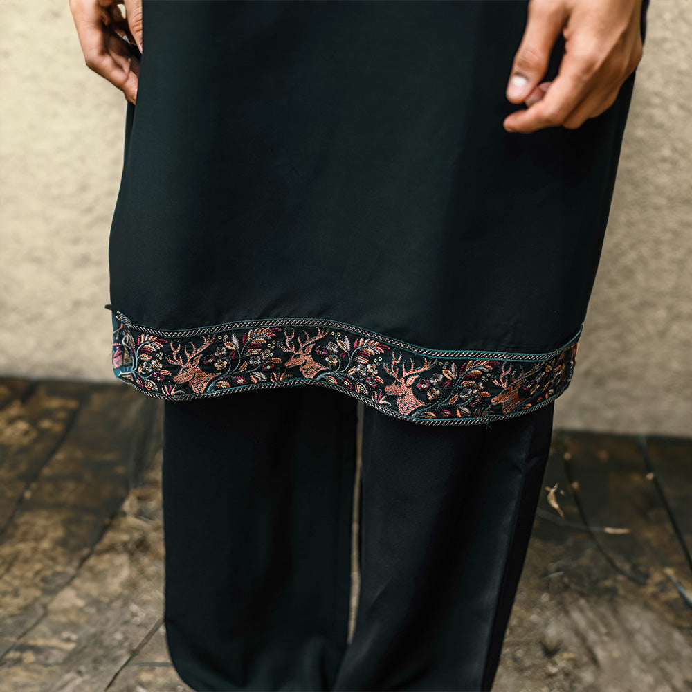 Noir Royal Tapestry Kurta Set