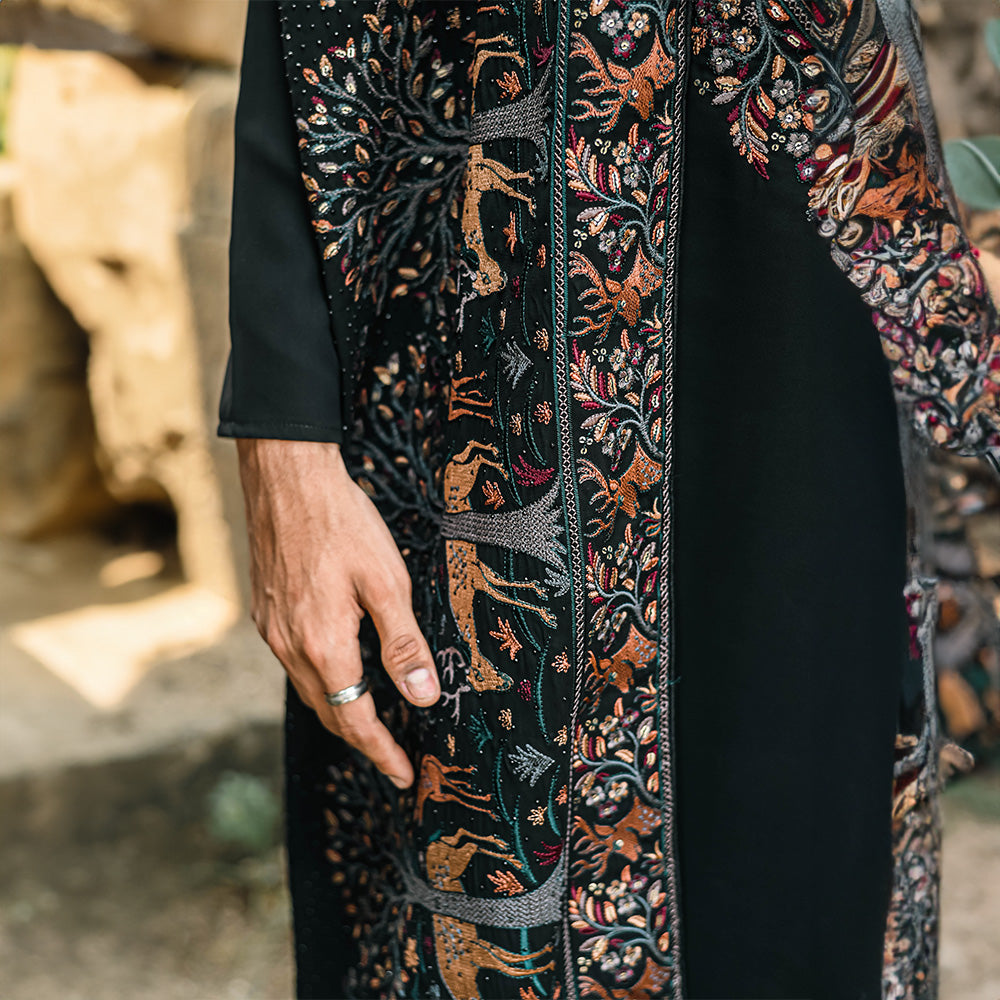 Noir Royal Tapestry Kurta Set