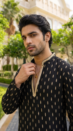 Black & Gold Printed Chain Kurta