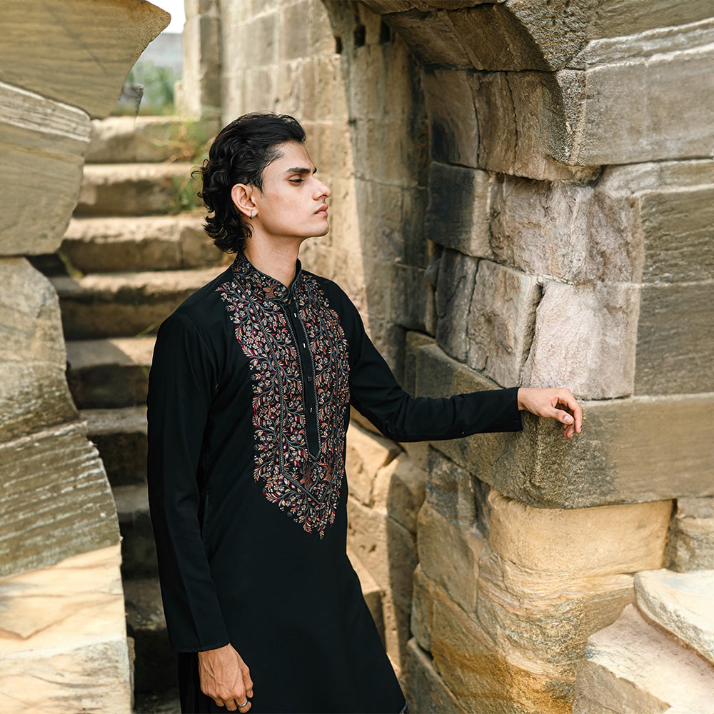 Noir Royal Tapestry Kurta Set