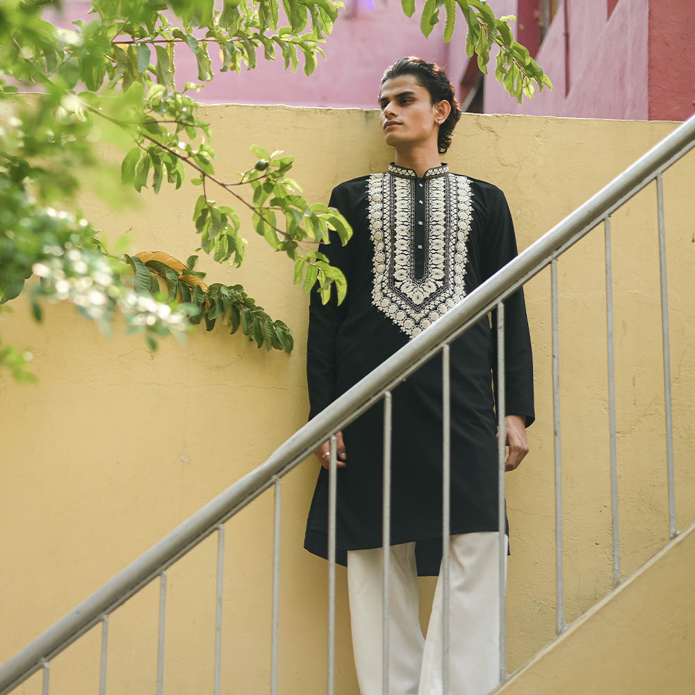 Noir Heritage Embroidered Kurta