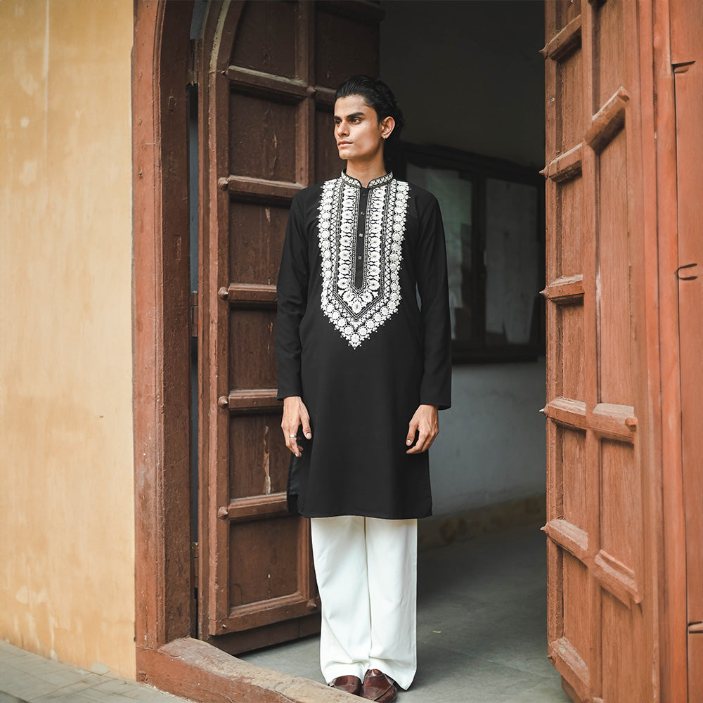 Noir Heritage Embroidered Kurta