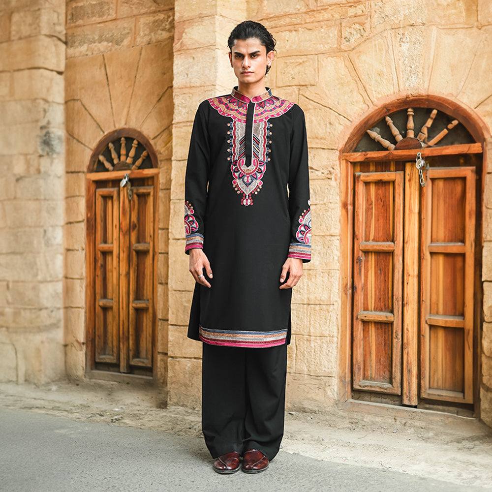 Noir Royal Embroidered Kurta