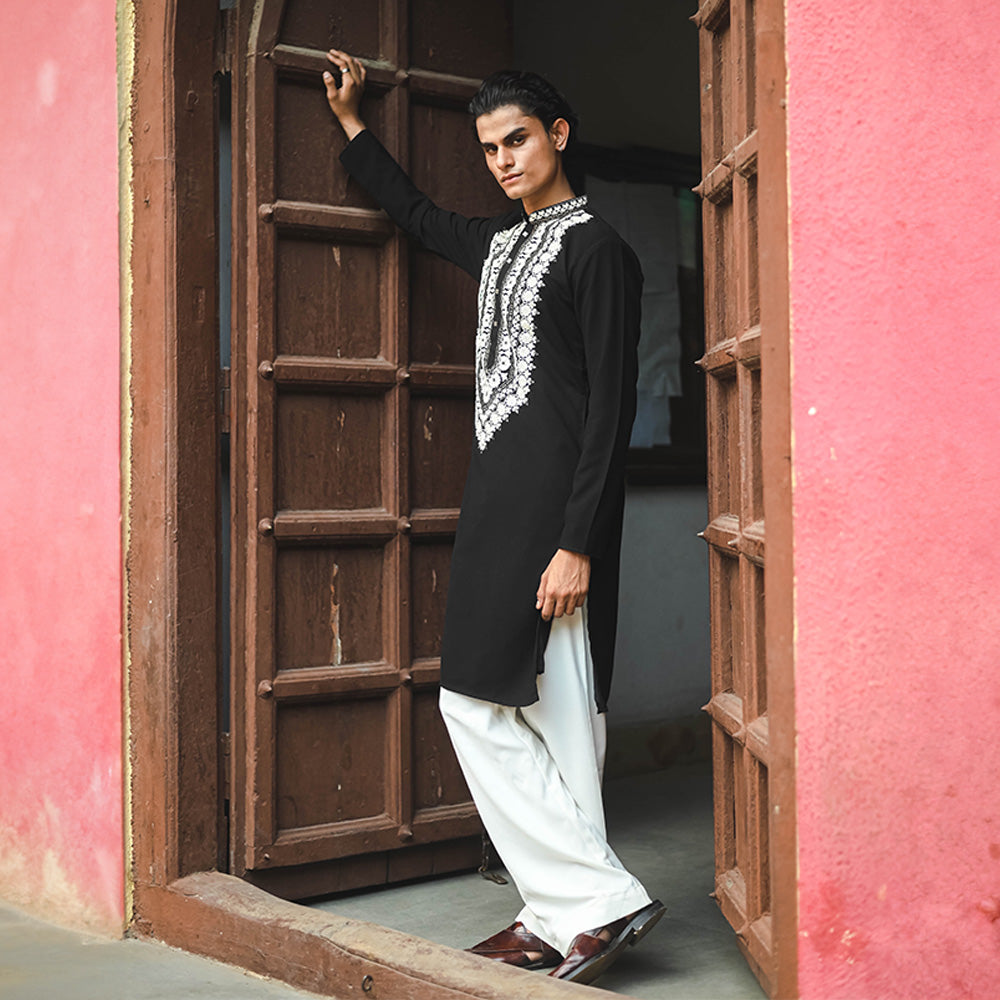 Noir Heritage Embroidered Kurta