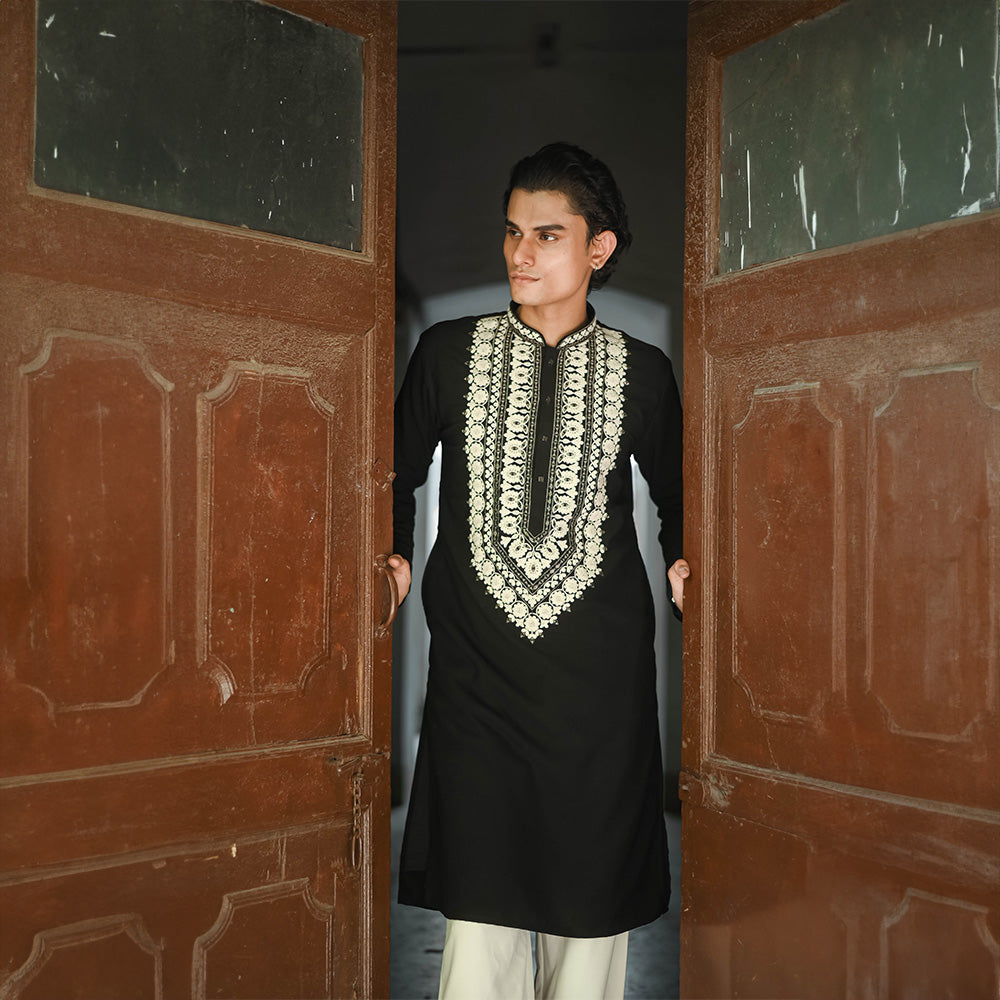 Noir Heritage Embroidered Kurta