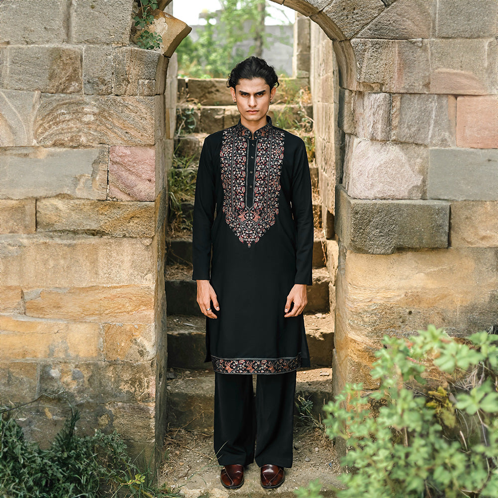 Noir Royal Tapestry Kurta Set